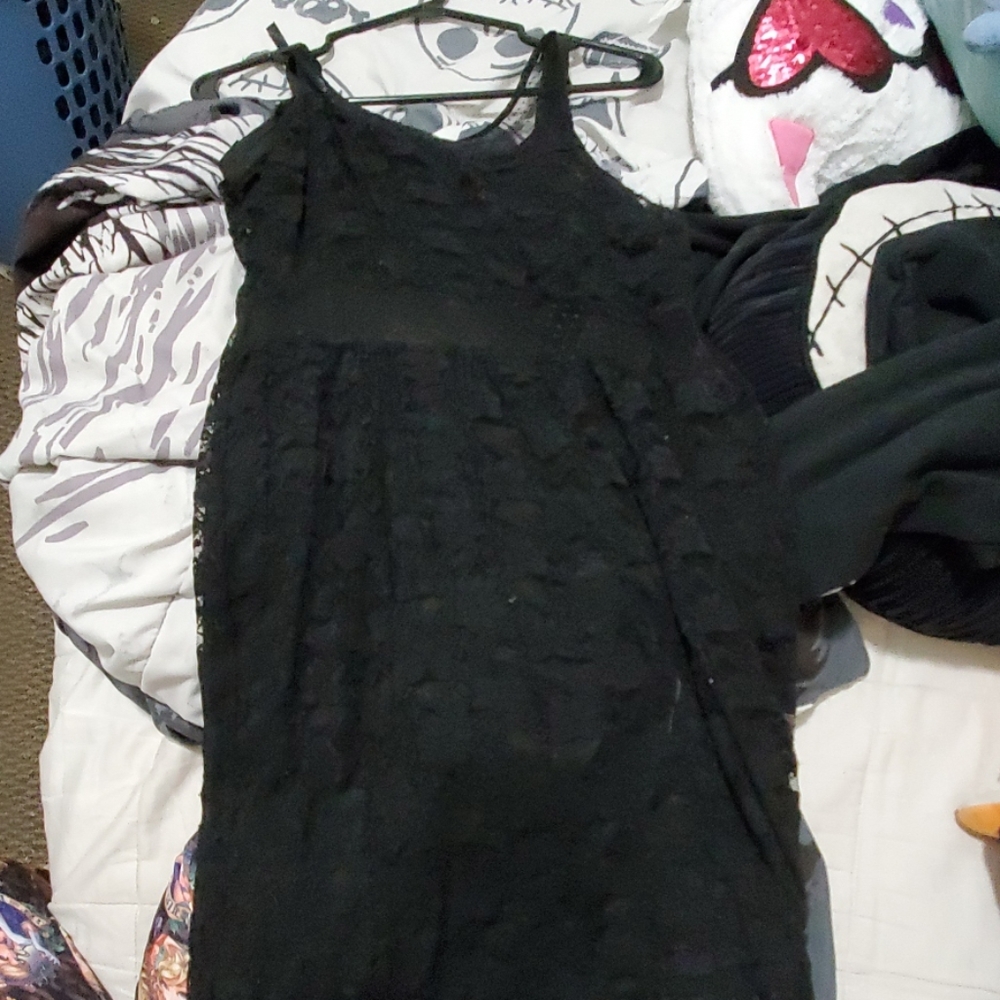 Black lace dress